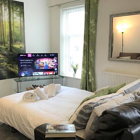 Restful 1-Bedroom Flat In St Helens St Helens  Exterior foto